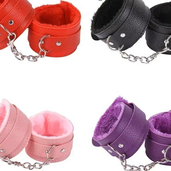 Scd62bf9ab0d74303be5d347f82dda6a4n Paire de menottes érotique